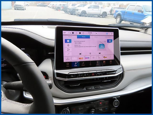 Certified 2025 Jeep Compass Limited w/ Elite Group image 15