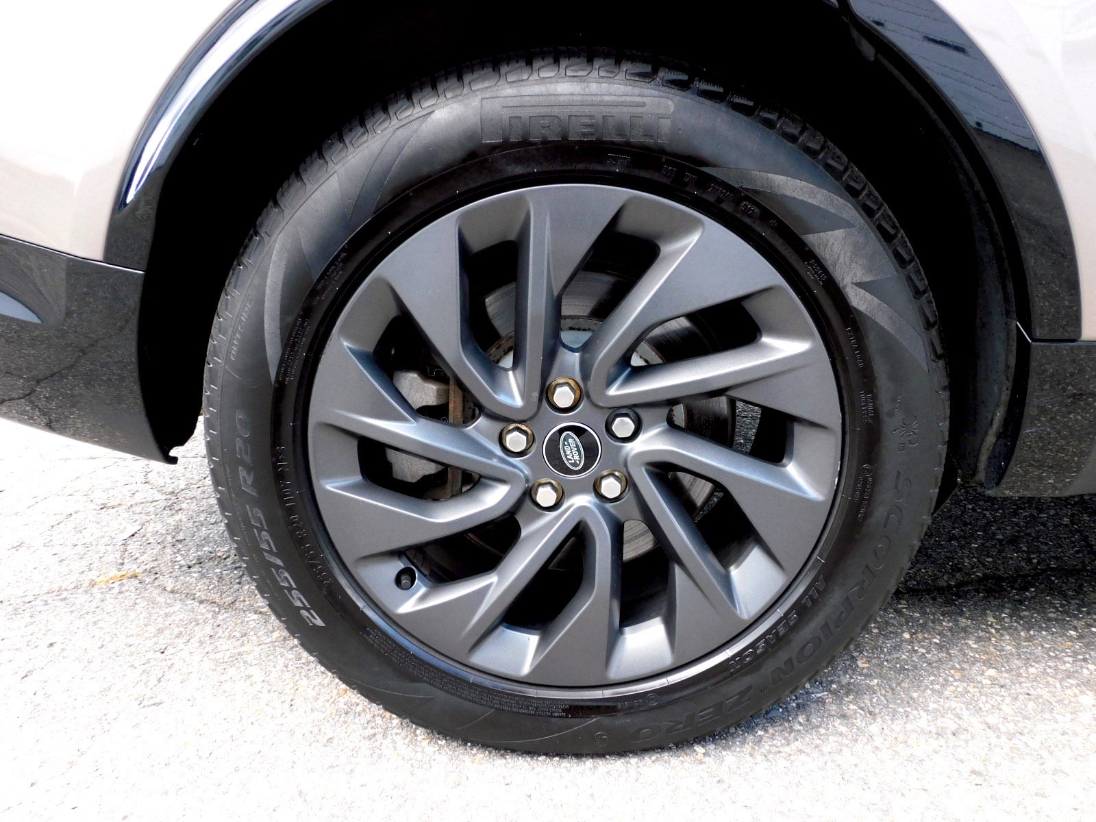 Used 2022 Land Rover Discovery S R-Dynamic AWD/4WD image 24