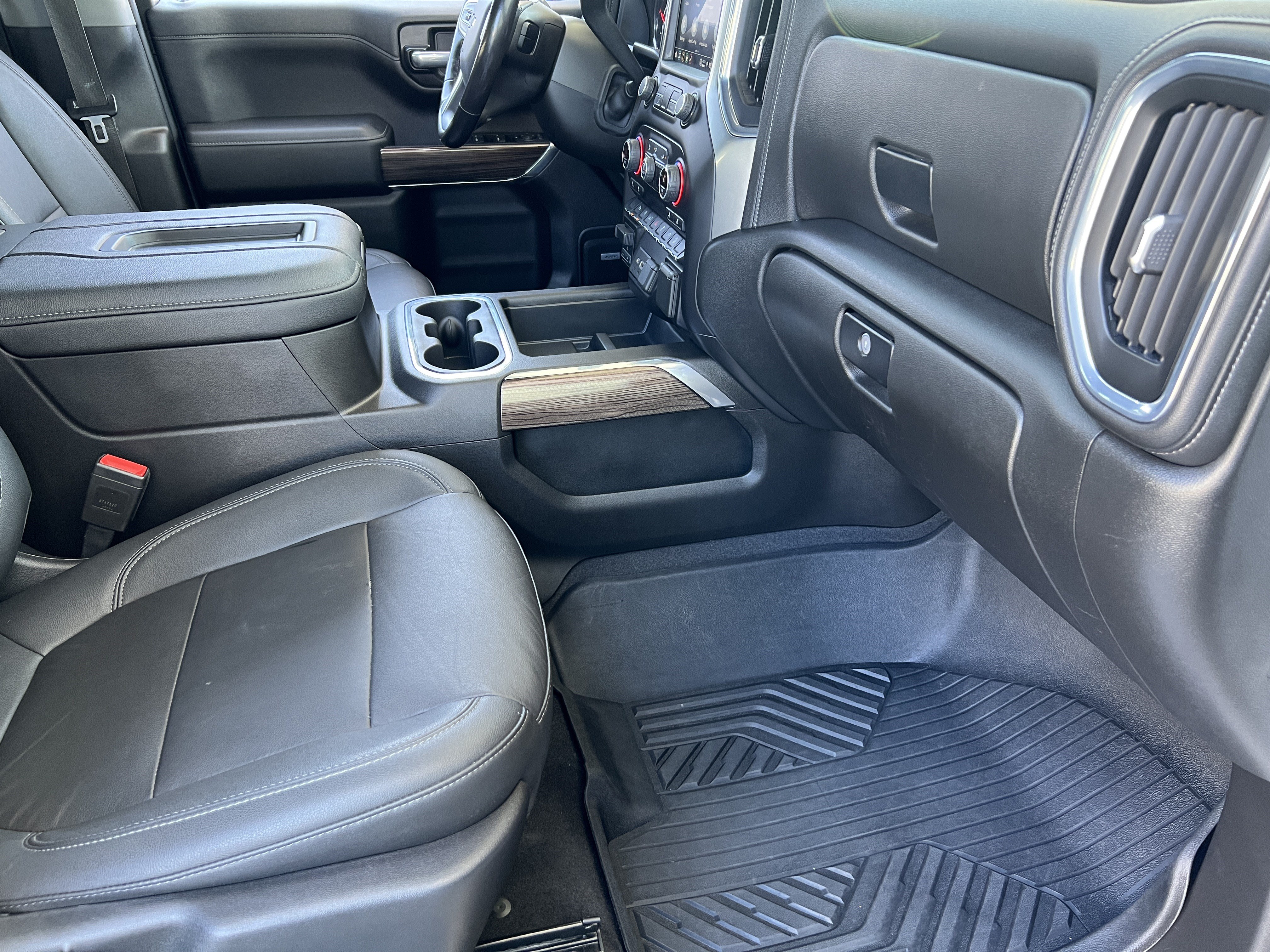 Used 2021 Chevrolet Silverado 1500 RST AWD/4WD image 23