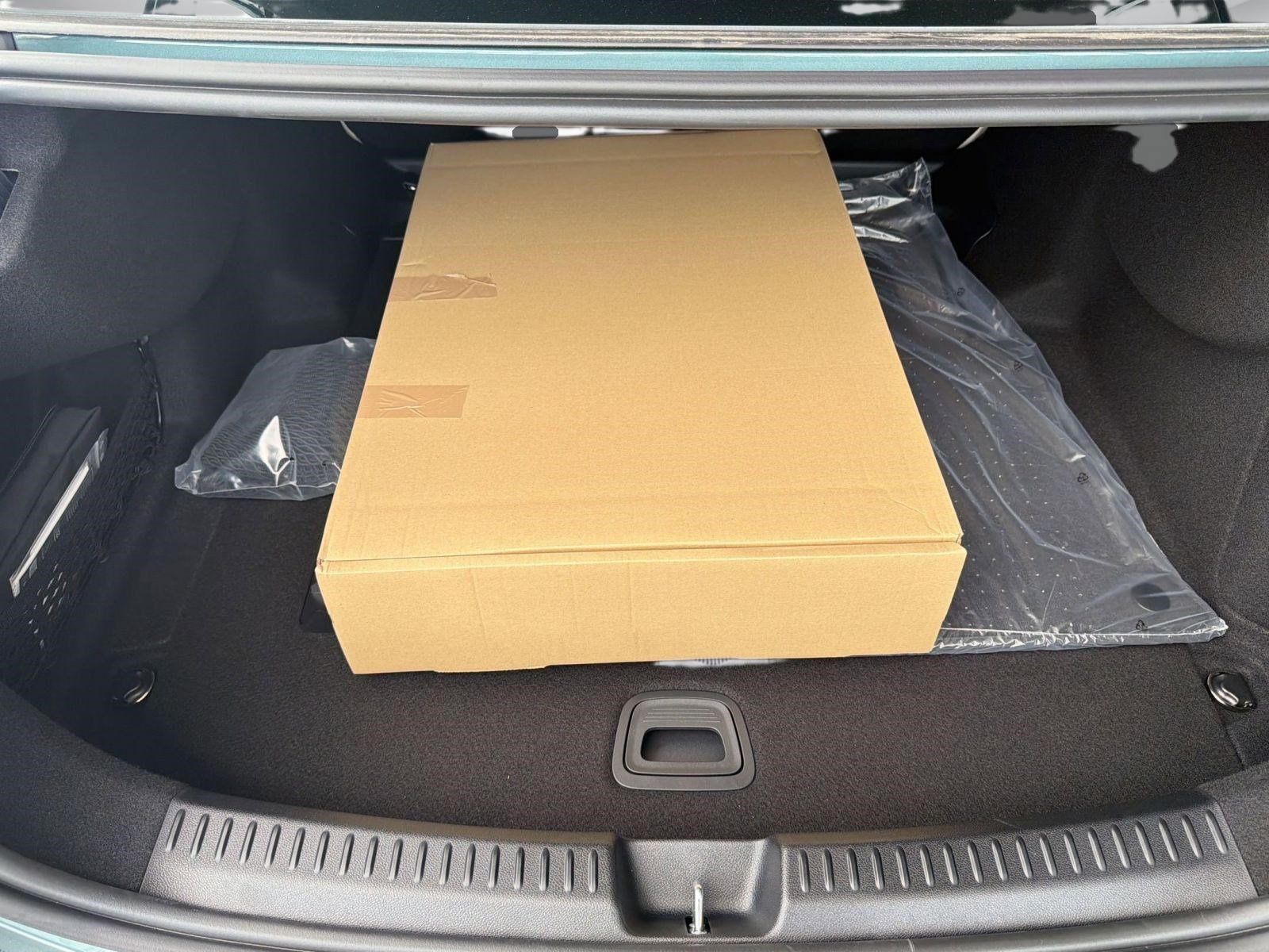 New 2026 Mercedes-Benz E 350 4MATIC Sedan image 35
