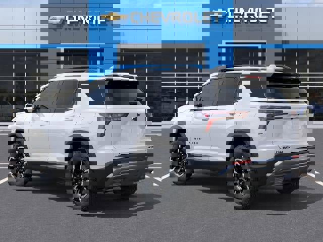 New 2026 Chevrolet Equinox ACTIV image 3