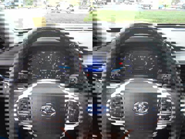 Used 2023 Ford Explorer XLT w/ Equipment Group 202A image 18