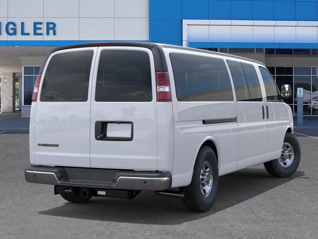 New 2026 Chevrolet Express 3500 LT RWD image 4