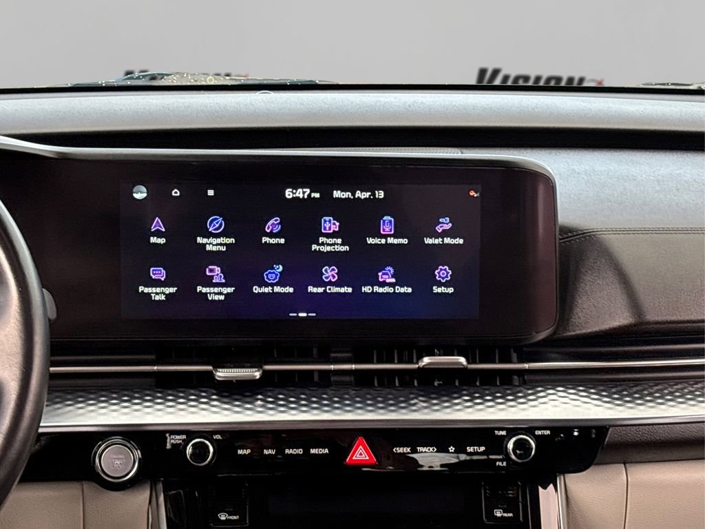 Used 2023 Kia Carnival SX Prestige image 19