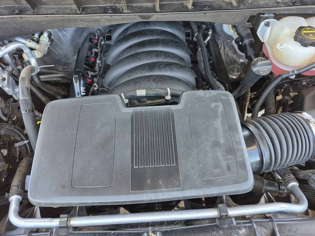 Used 2025 Chevrolet Tahoe LT AWD/4WD image 17