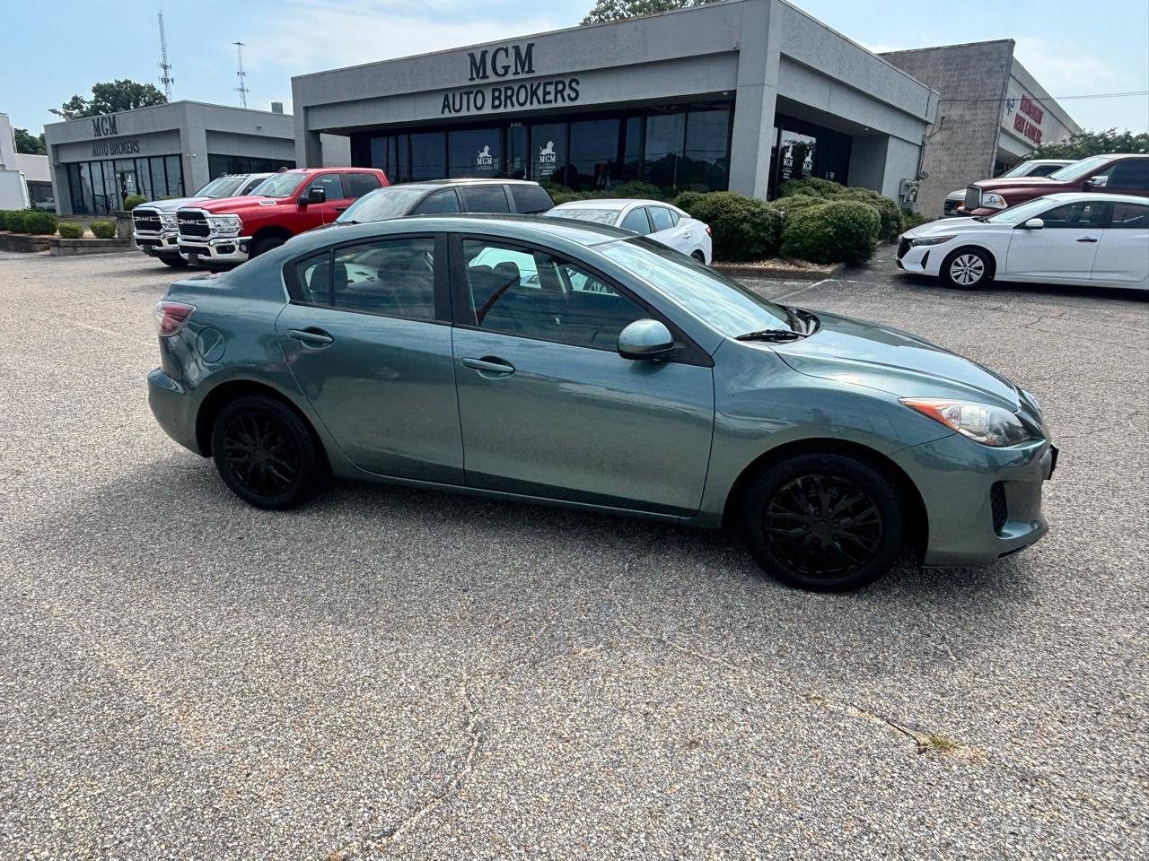 Used 2013 MAZDA MAZDA3 i SV w/ Convenience Pkg FWD image 48
