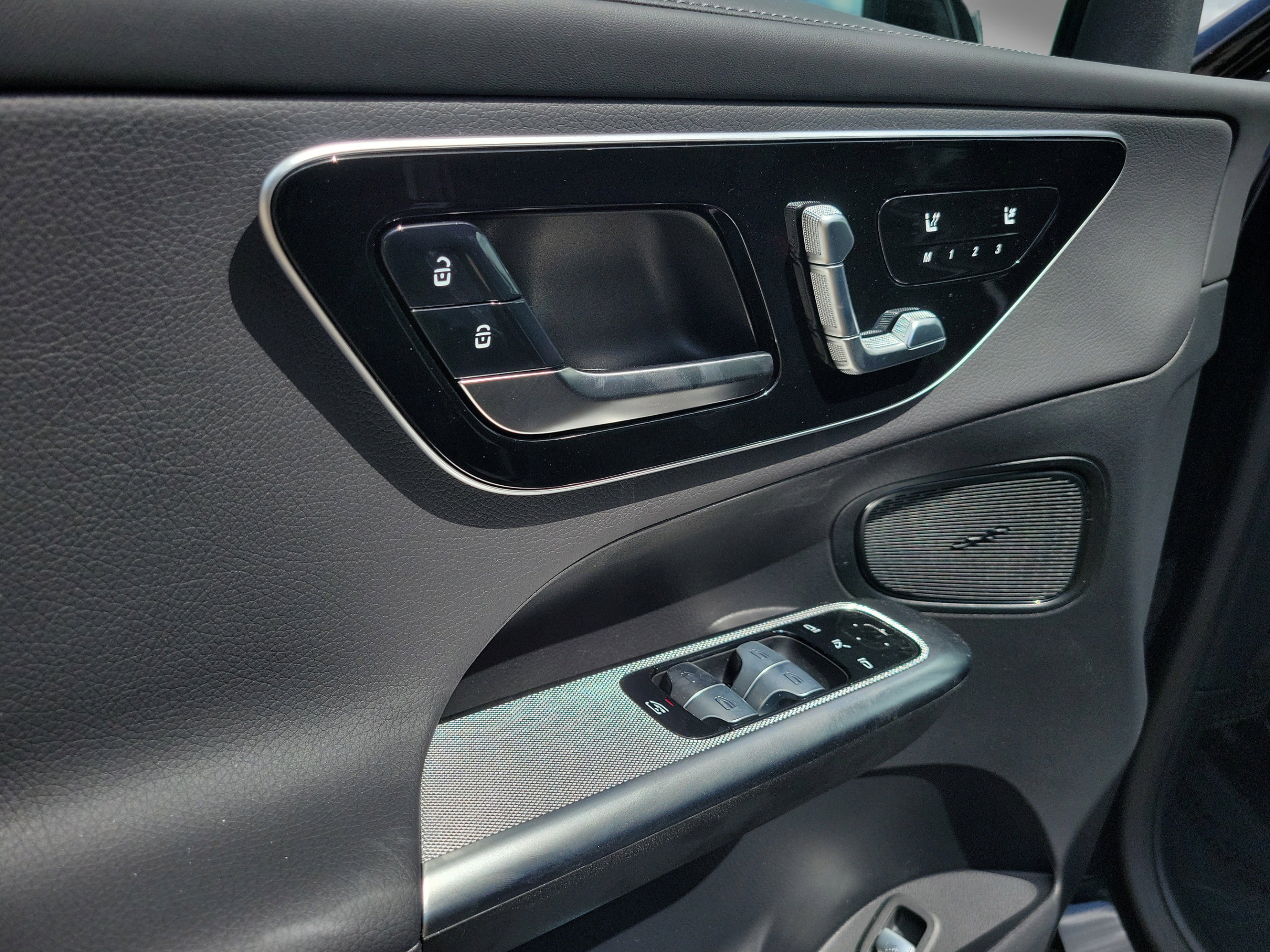 Certified 2026 Mercedes-Benz GLC 300 4MATIC image 15