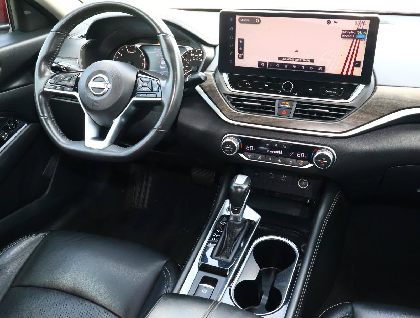 Used 2023 Nissan Altima 2.5 SL FWD image 9