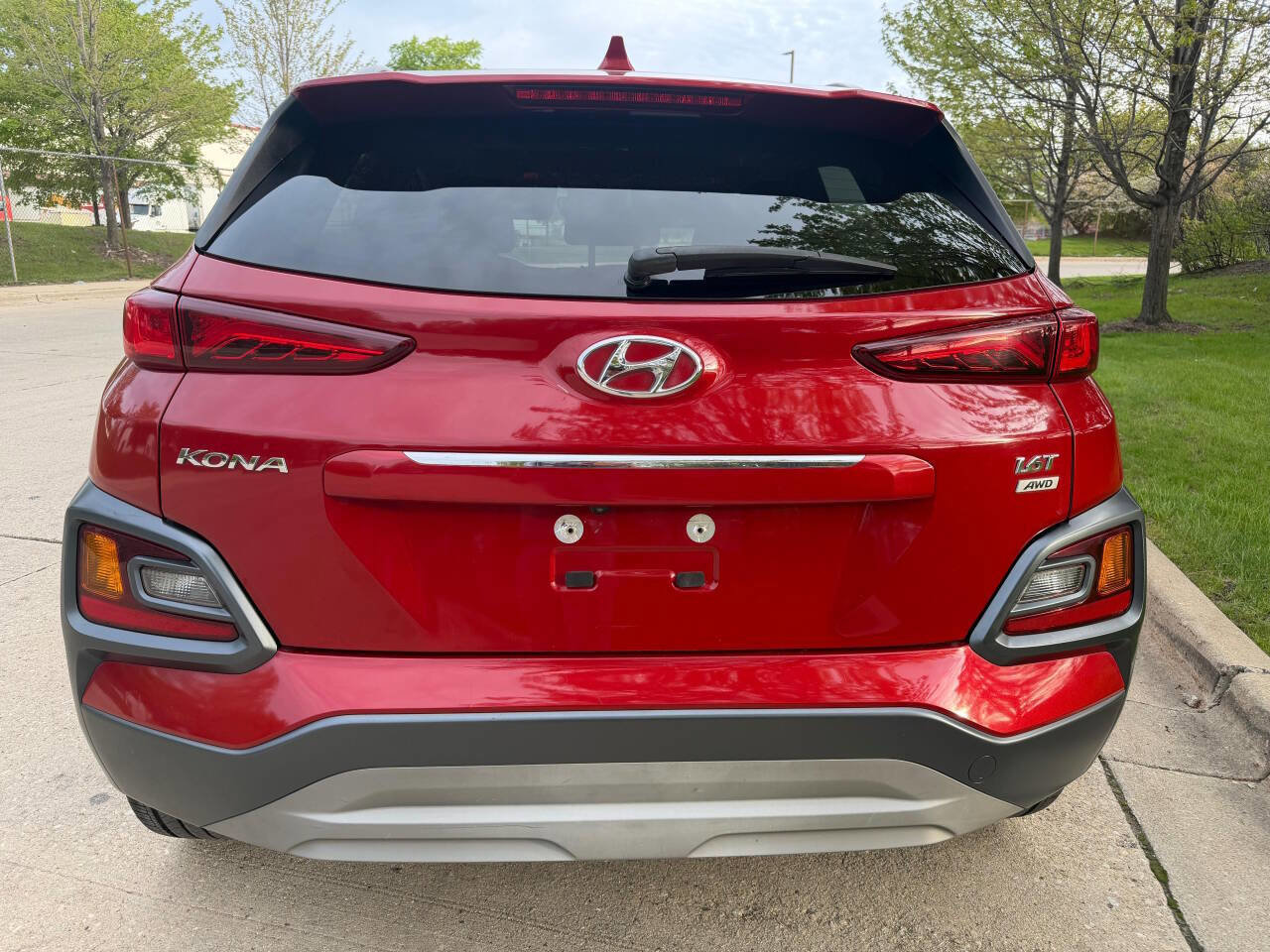 Used 2021 Hyundai Kona Limited AWD/4WD image 19