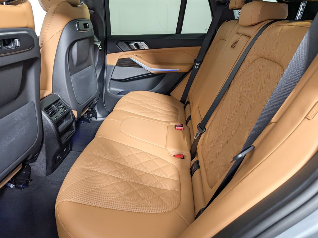 Used 2026 BMW X5 xDrive40i w/ Premium Package AWD/4WD image 46