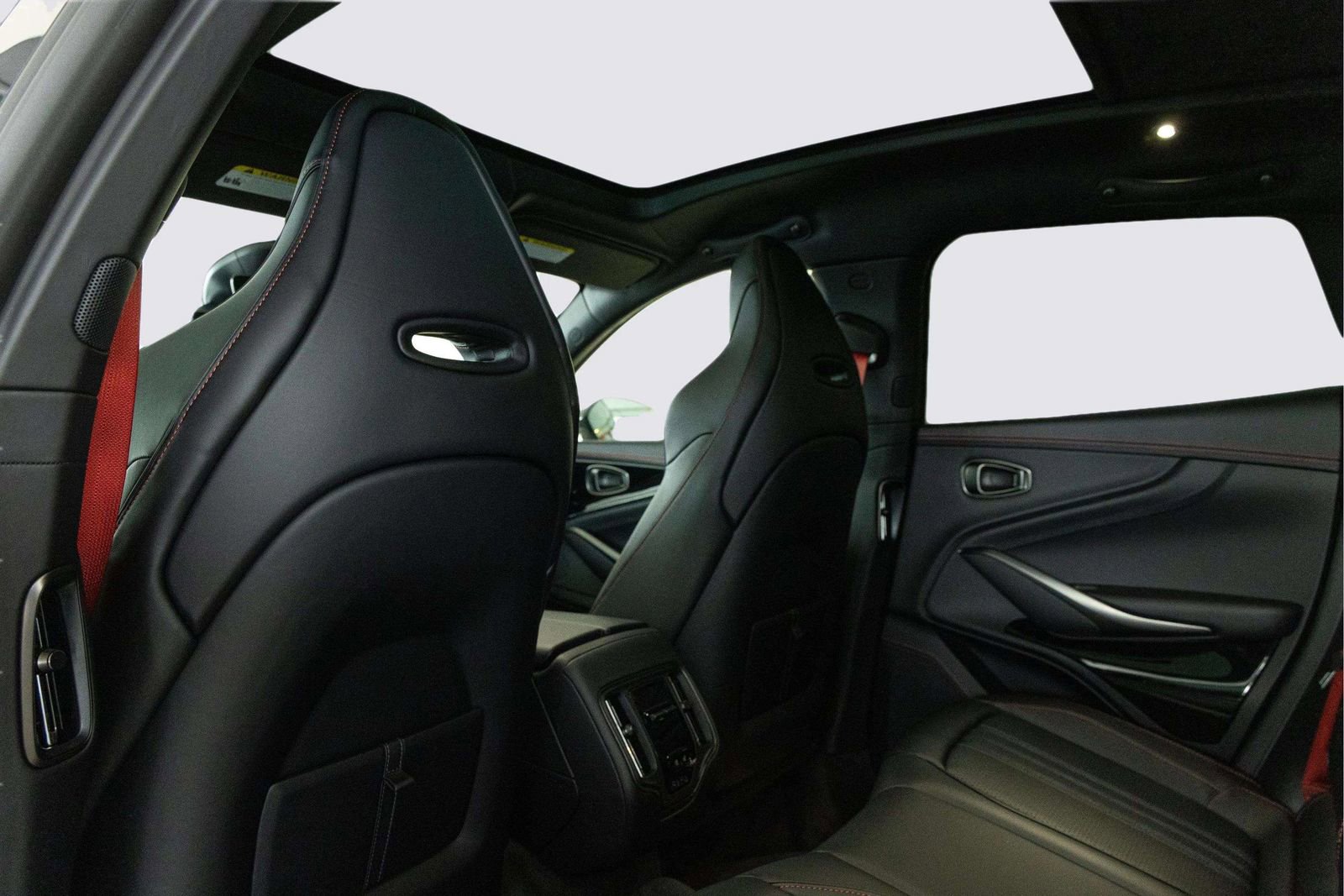 New 2026 Aston Martin DBX 707 AWD/4WD image 39