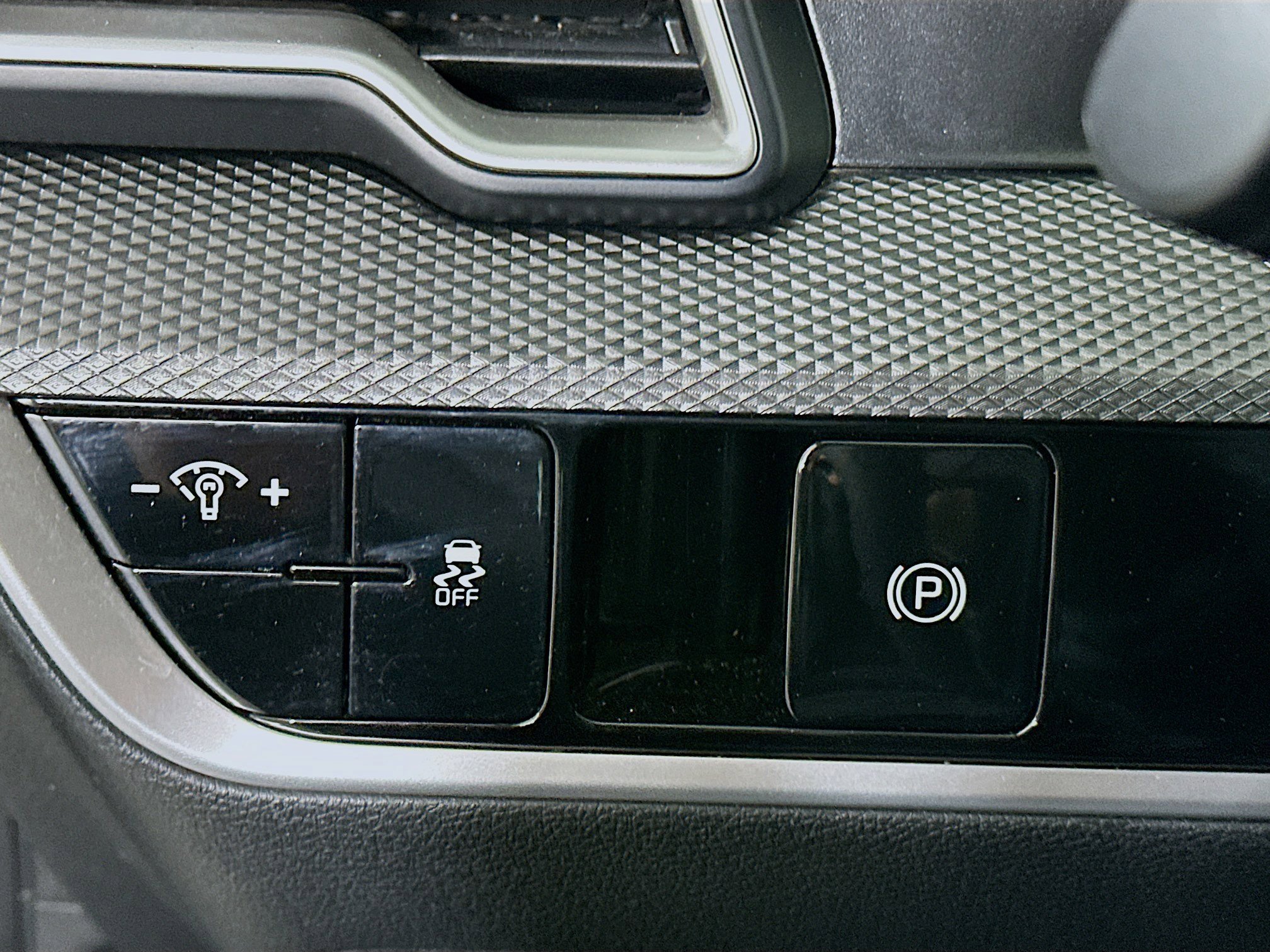 Used 2023 Kia Sportage LX image 16