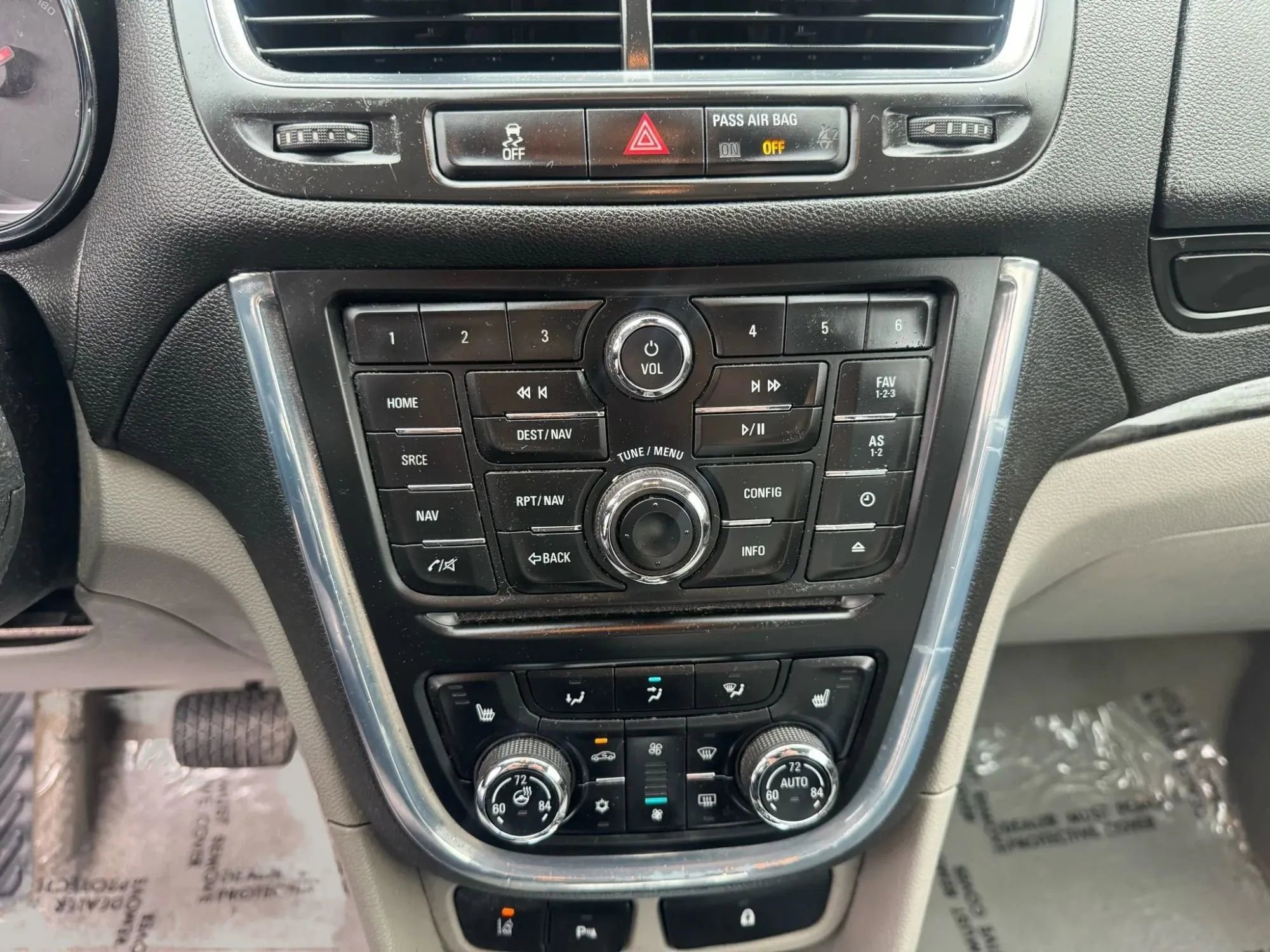 Used 2013 Buick Encore Premium AWD/4WD image 19