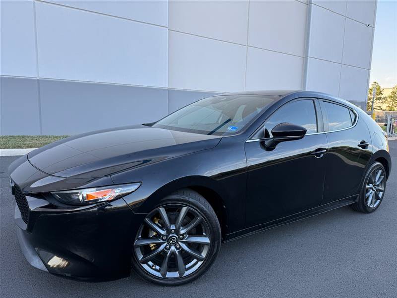 Used 2019 MAZDA MAZDA3 Hatchback FWD image 3