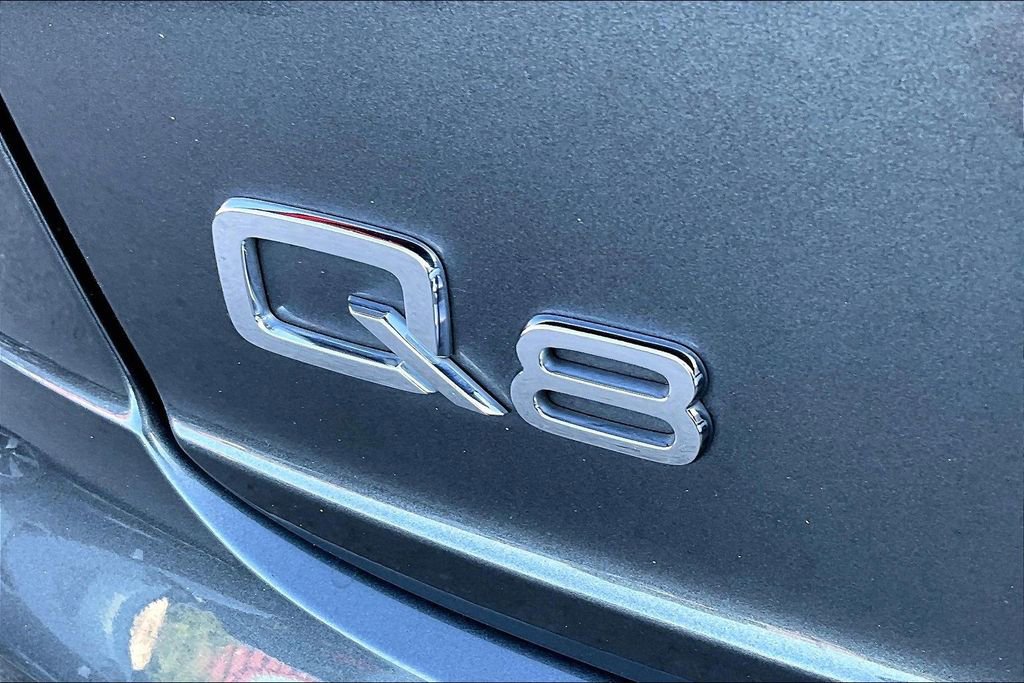 Used 2020 Audi Q8 Premium Plus AWD/4WD image 24