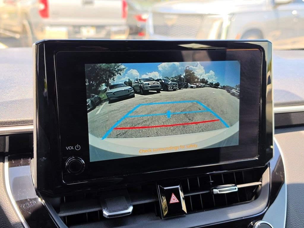 Certified 2025 Toyota Corolla SE w/ SE Package FWD image 18
