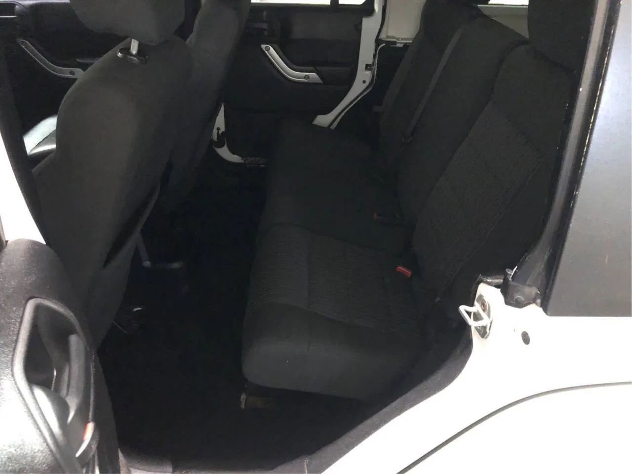 Used 2011 Jeep Wrangler Unlimited Rubicon w/ Dual Top Group image 10