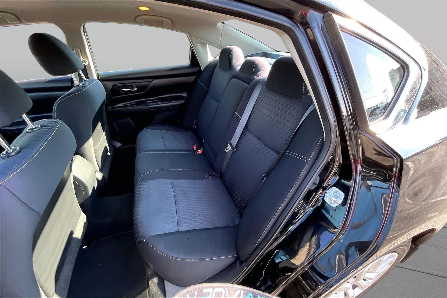 Used 2018 Nissan Altima 2.5 S FWD image 19