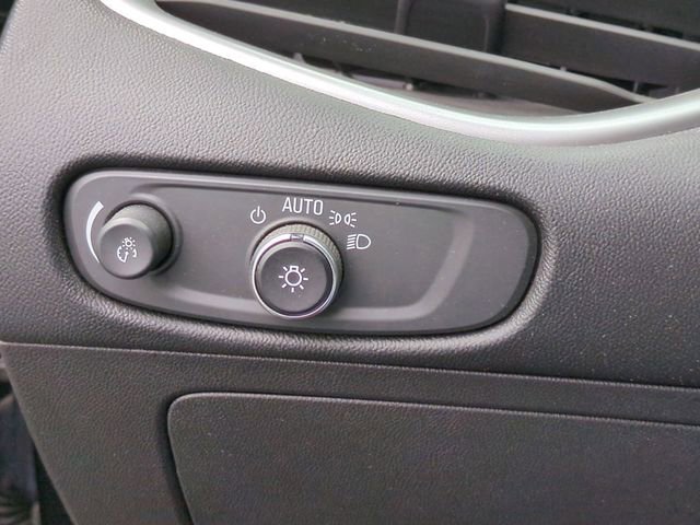 Used 2024 Chevrolet Malibu LT image 19