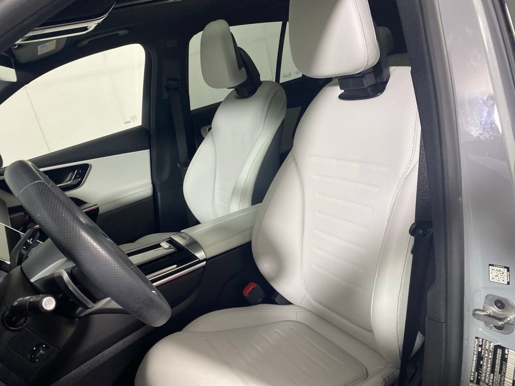 Used 2026 Mercedes-Benz GLC 300 4MATIC image 12