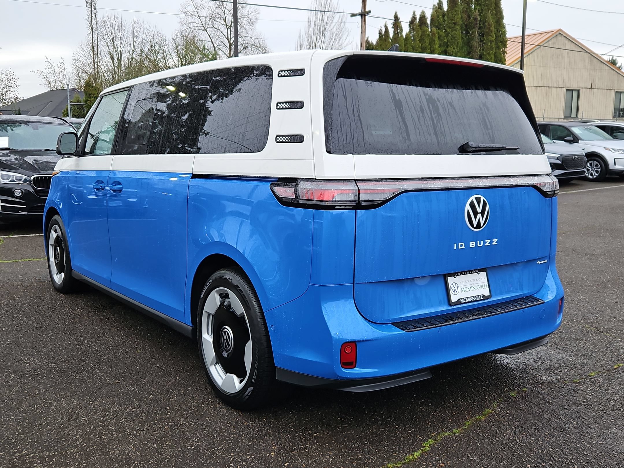 New 2025 Volkswagen ID. Buzz Pro S Plus AWD/4WD image 3