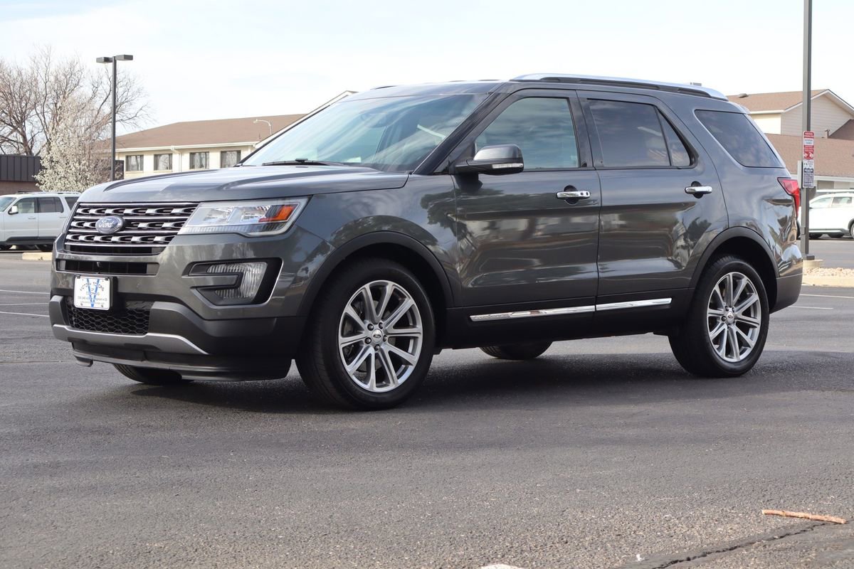 Used 2016 Ford Explorer Limited image 11