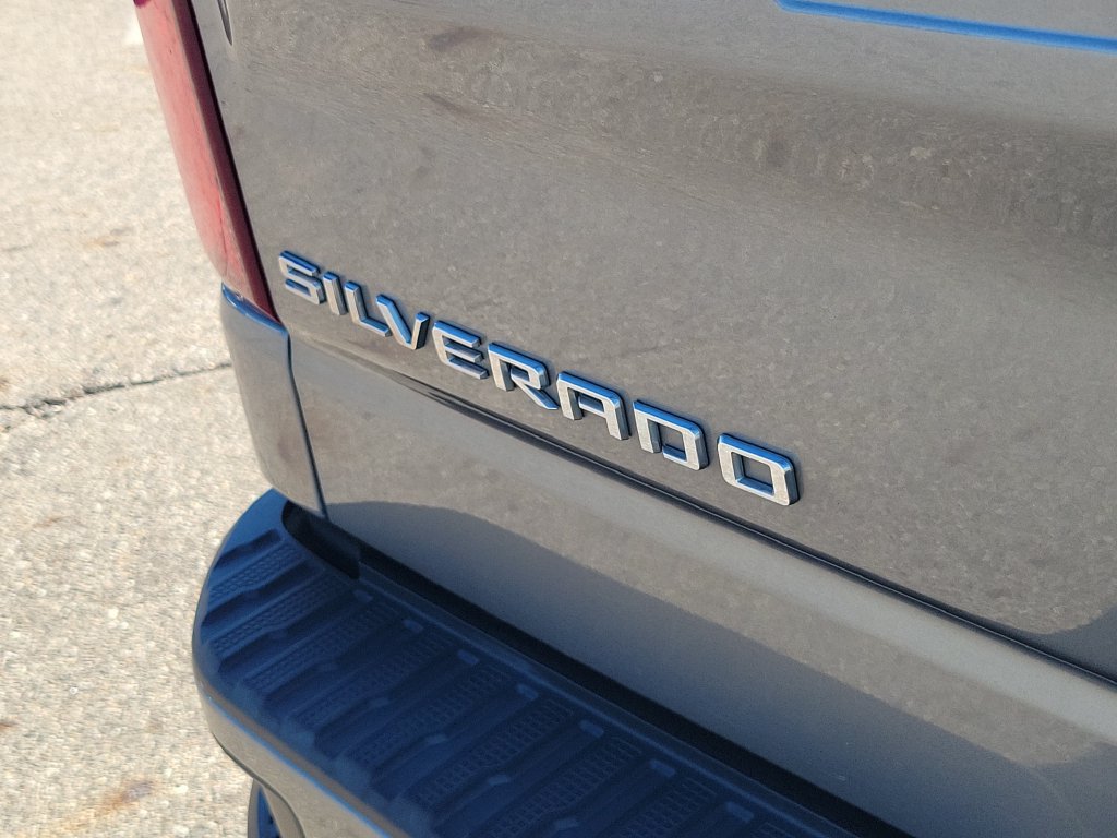 Used 2019 Chevrolet Silverado 1500 High Country w/ Technology Package AWD/4WD image 40