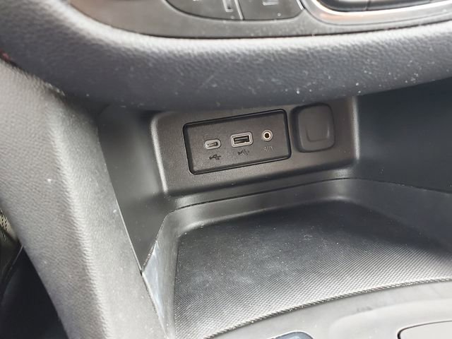 Certified 2023 Chevrolet Equinox RS w/ LPO, Floor Liner Package FWD image 34