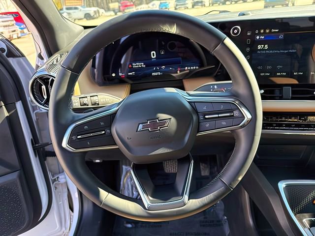 Used 2025 Chevrolet Equinox ACTIV w/ Safety and Technology Package image 24