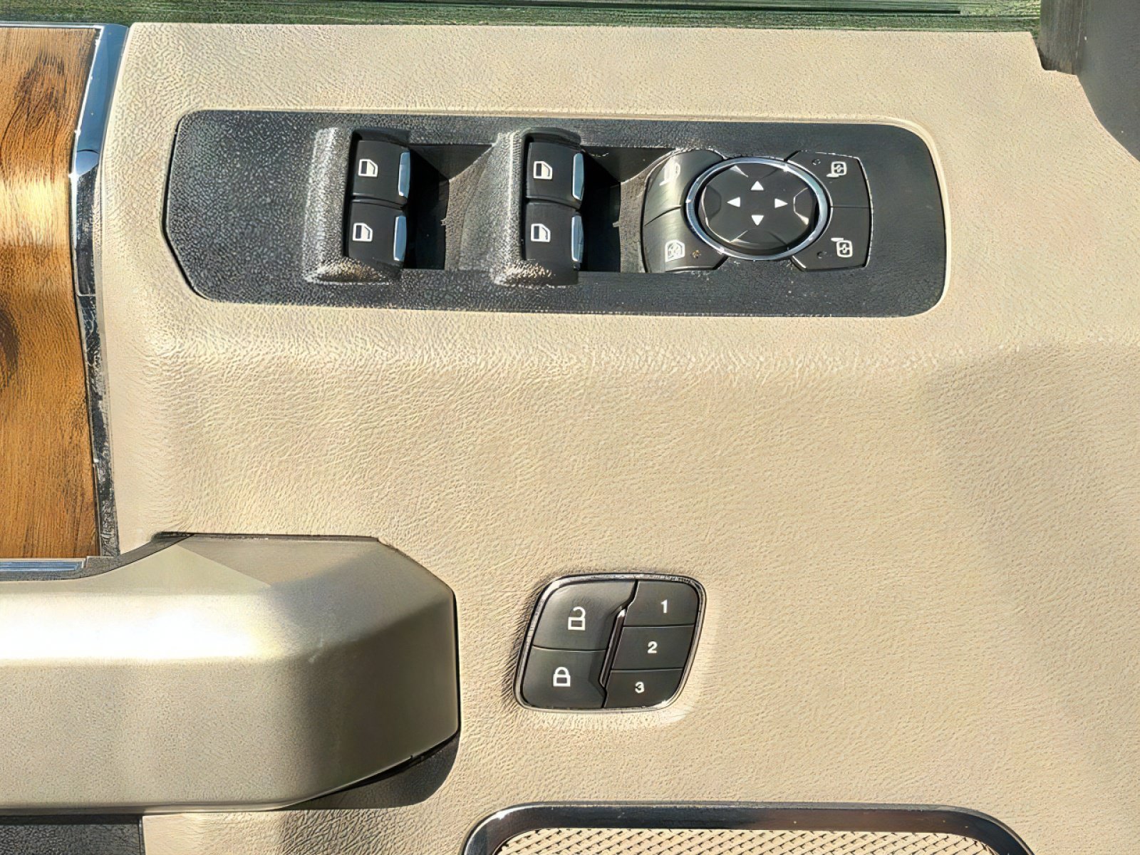 Used 2020 Ford F150 Lariat AWD/4WD image 25