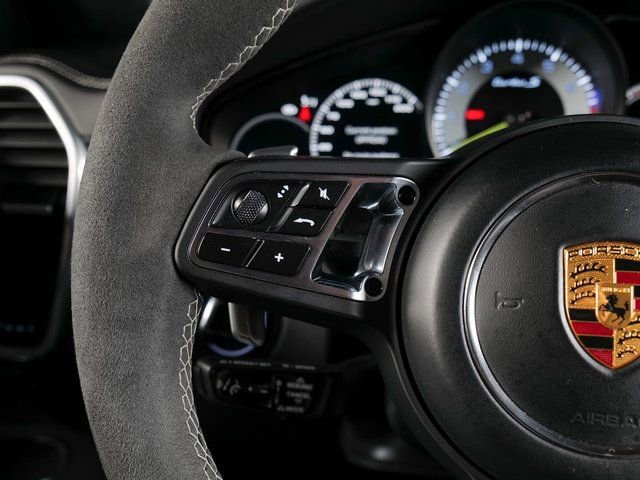 Used 2021 Porsche Cayenne Turbo S image 20