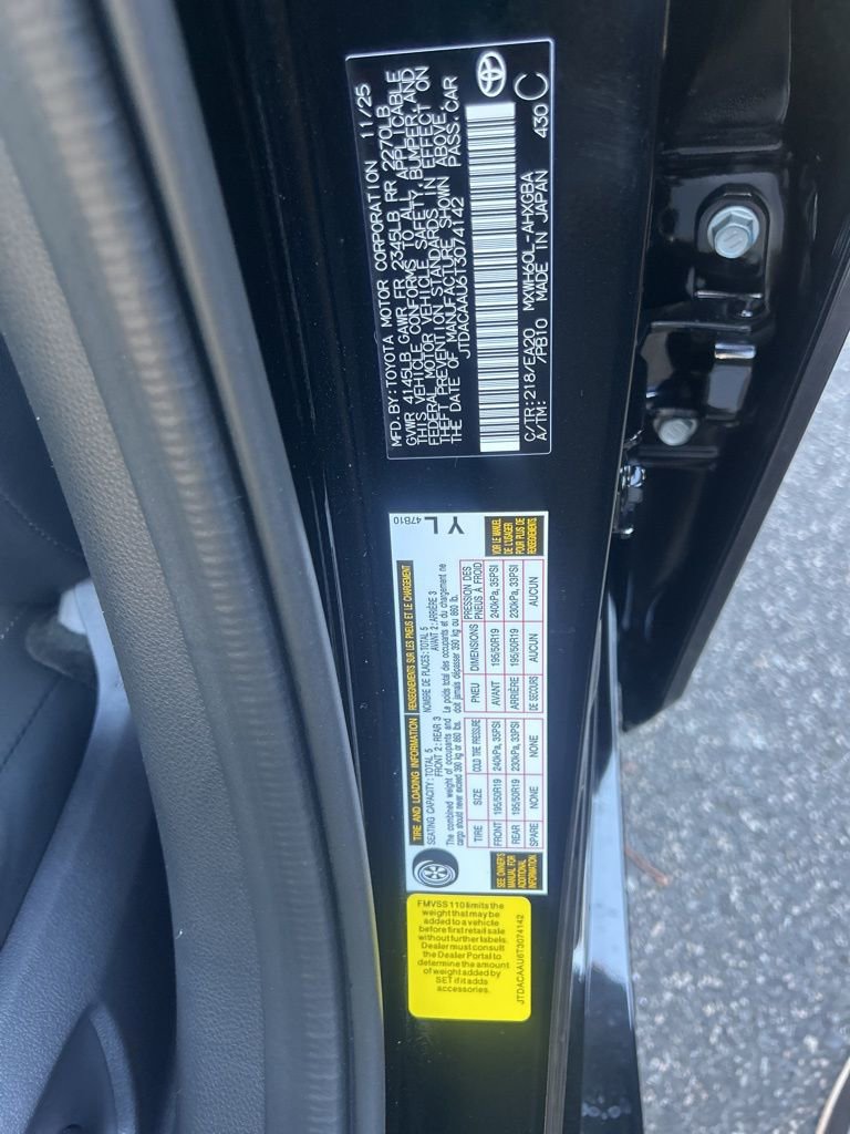 New 2026 Toyota Prius XLE image 4