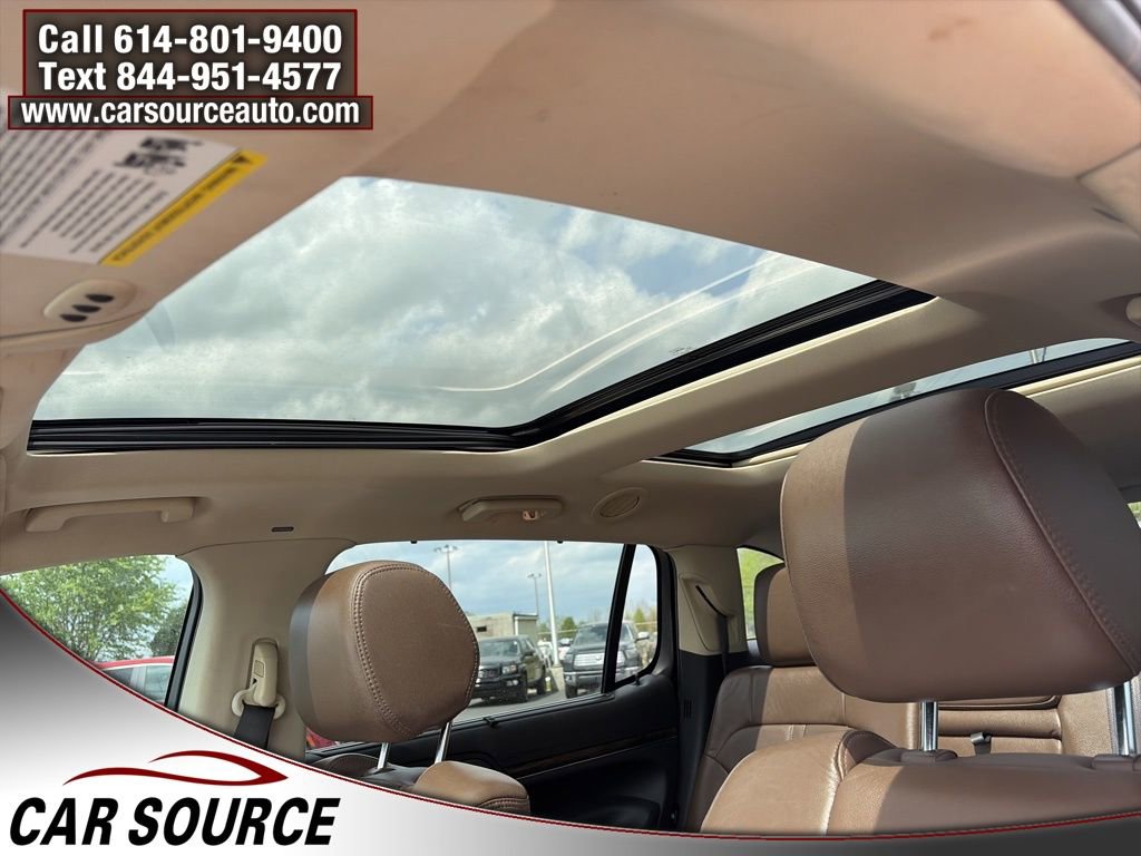 Used 2017 Lincoln MKT AWD image 27