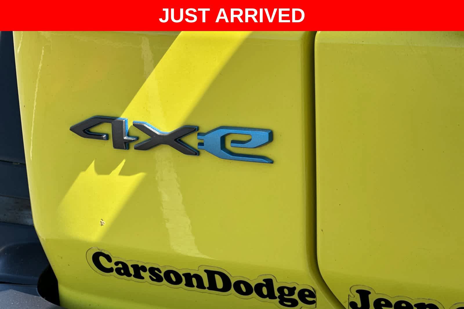 Used 2022 Jeep Wrangler Unlimited Rubicon 4xe w/ Cold Weather Group AWD/4WD image 29