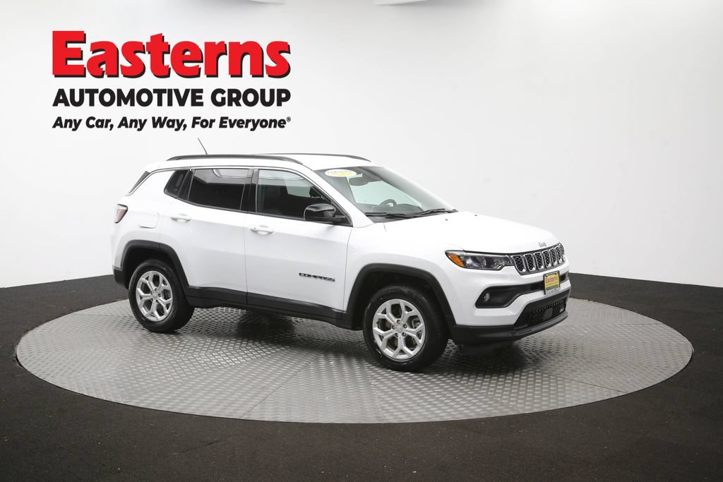 Used 2024 Jeep Compass Latitude AWD/4WD image 47