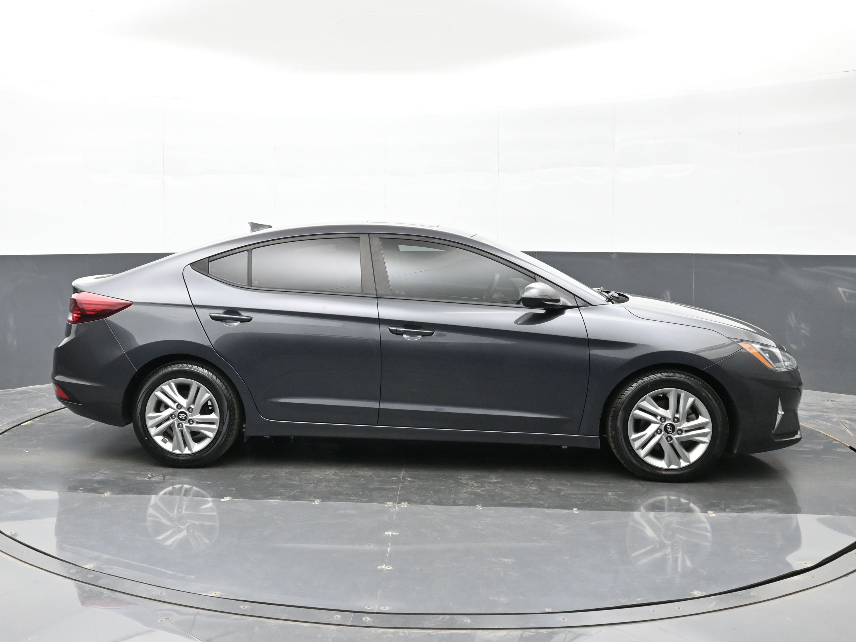 Used 2020 Hyundai Elantra Value Edition image 9