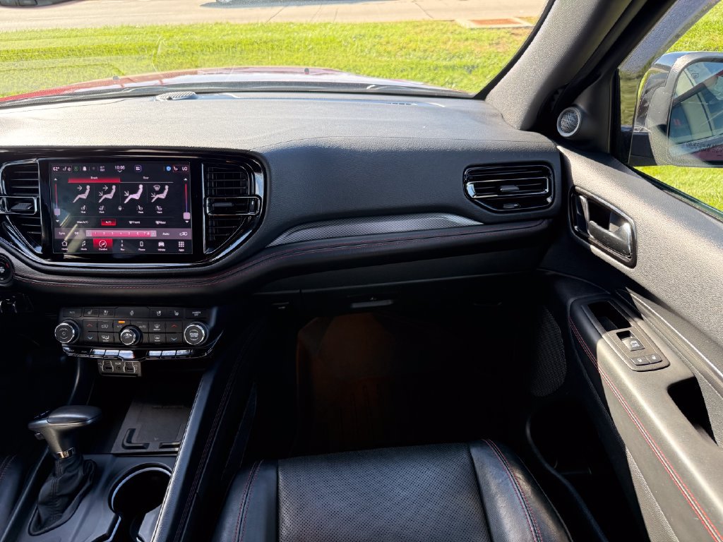 Used 2023 Dodge Durango R/T w/ Tow 'N Go Package AWD/4WD image 28