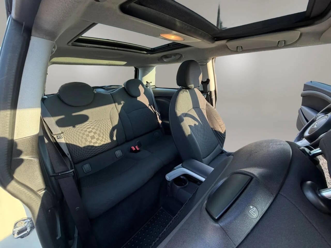 Used 2009 MINI Cooper Hardtop image 13