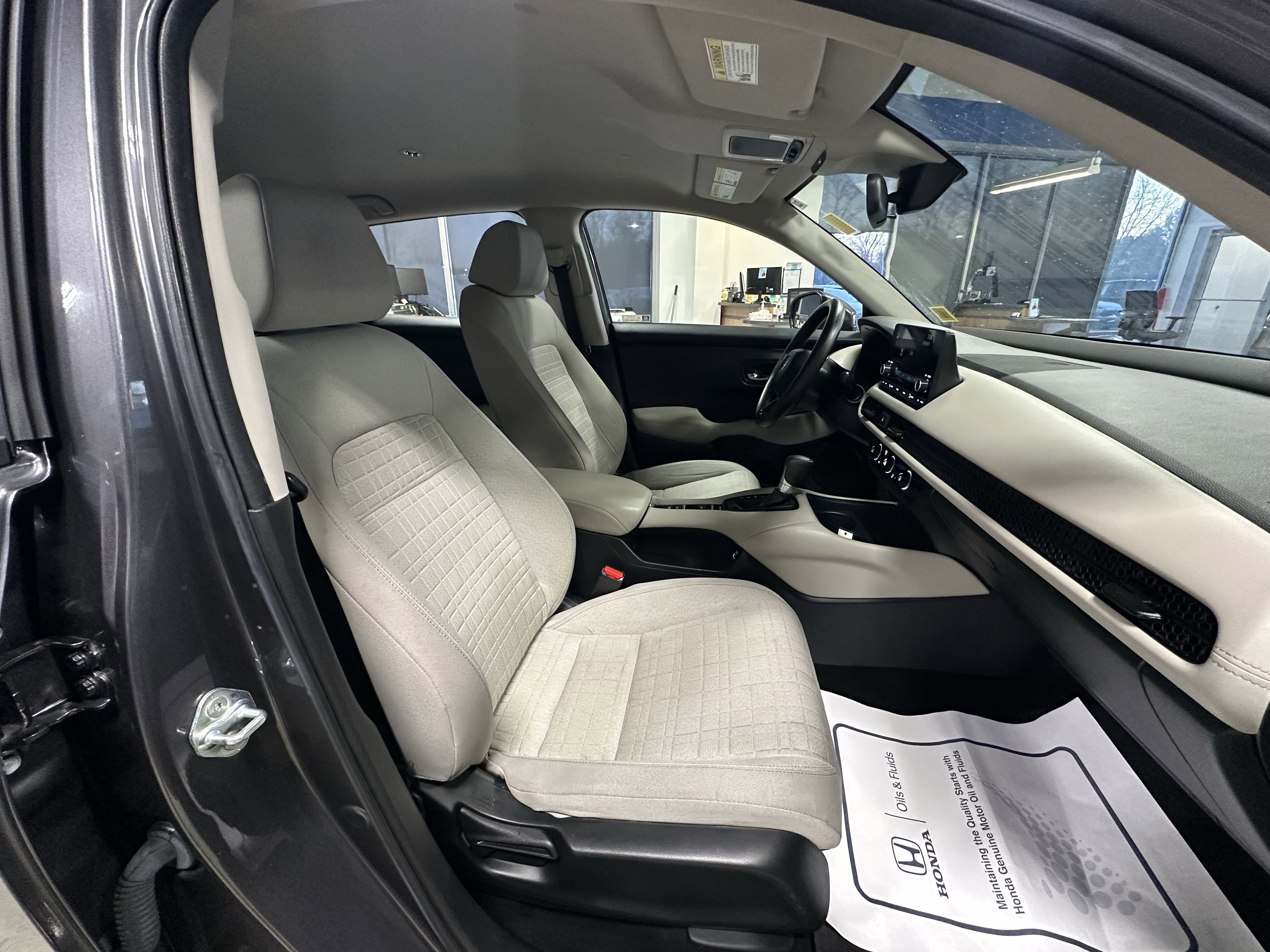 Used 2023 Honda HR-V LX image 21