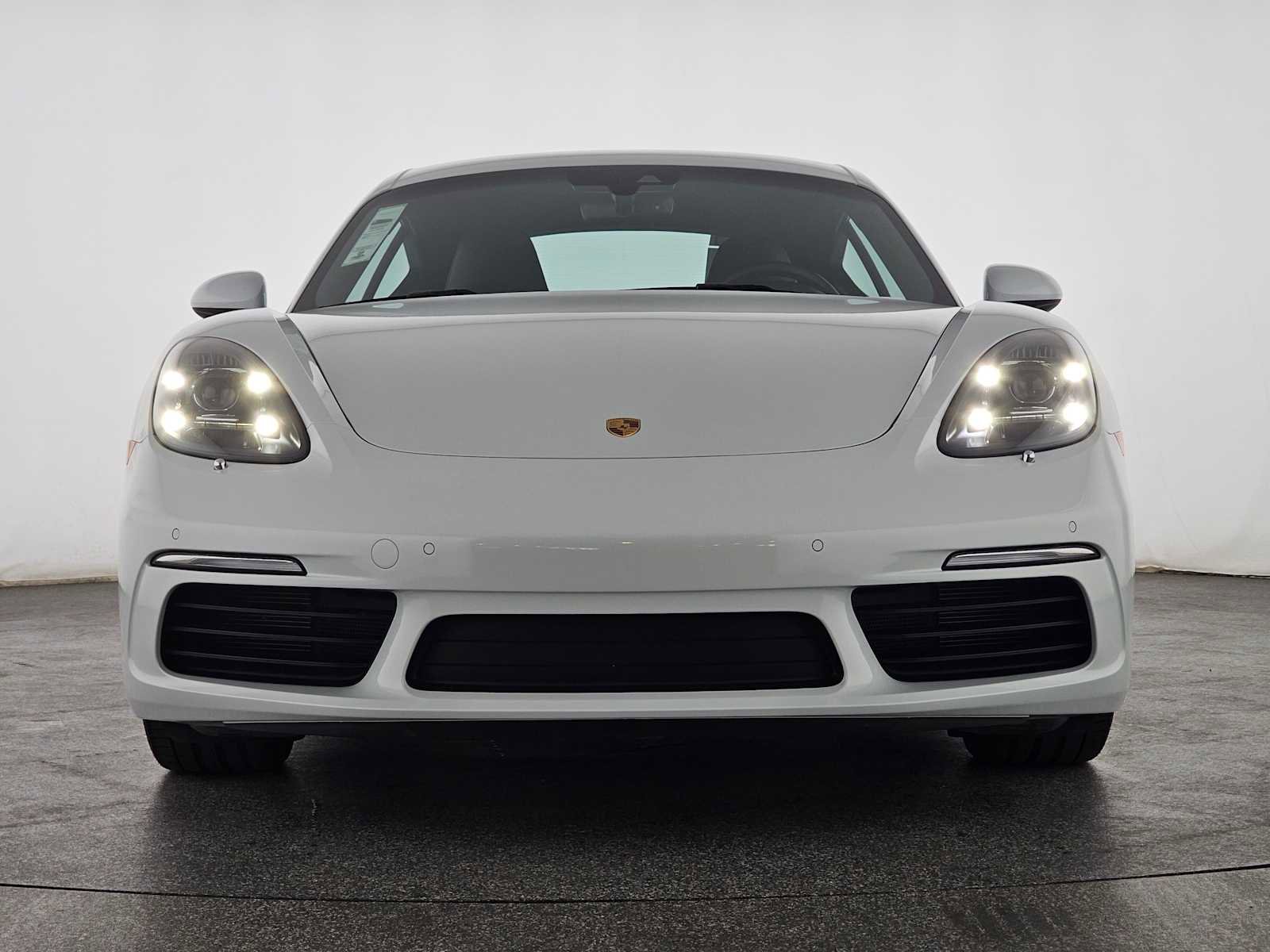 Used 2022 Porsche 718 Cayman w/ Premium Package image 8