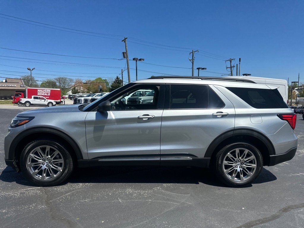 New 2025 Ford Explorer Active w/ Active Comfort Package image 11