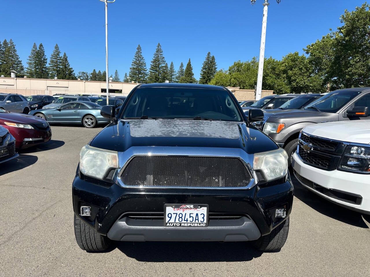Used 2015 Toyota Tacoma PreRunner w/ SR5 Package RWD image 5