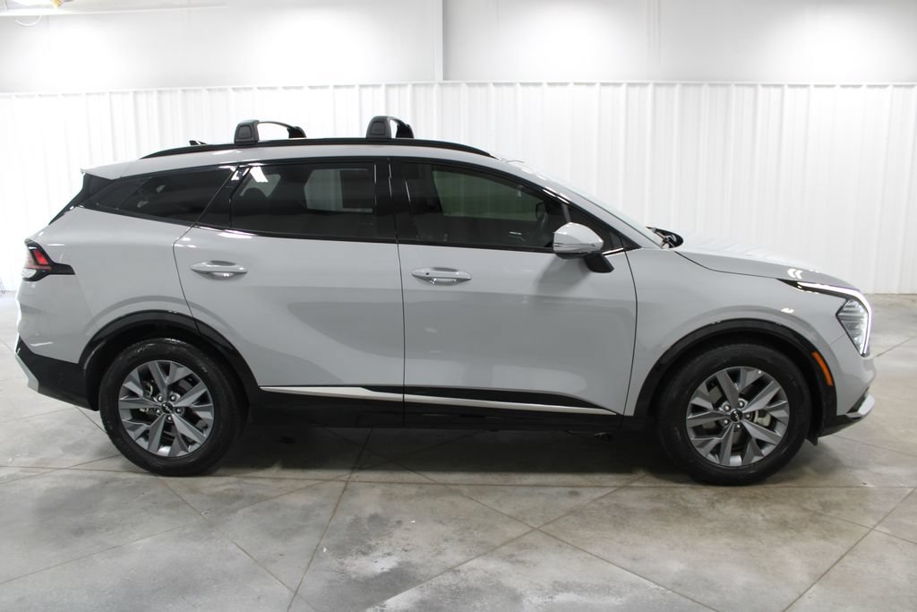 Used 2025 Kia Sportage SX FWD image 11