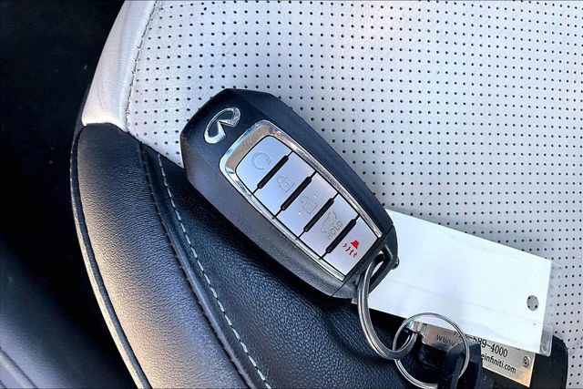 Used 2023 INFINITI QX55 Essential image 11