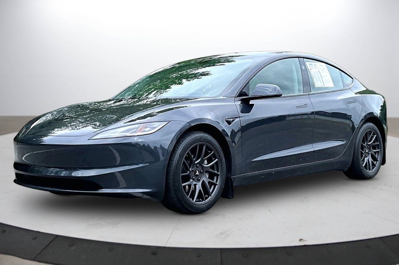 Used 2025 Tesla Model 3 Long Range AWD/4WD image 4