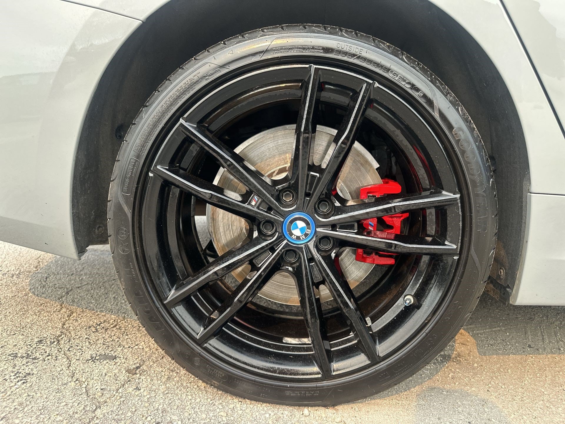 Used 2023 BMW 330e w/ M Sport Package RWD image 18