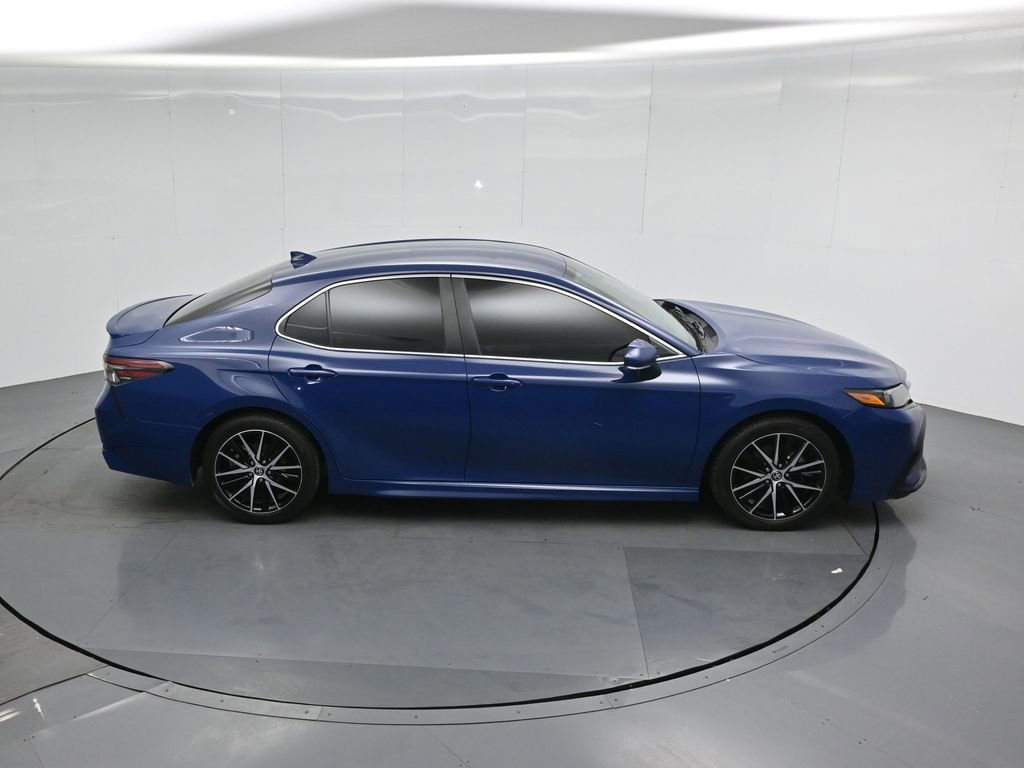 Used 2023 Toyota Camry SE w/ Cold Weather Package image 35