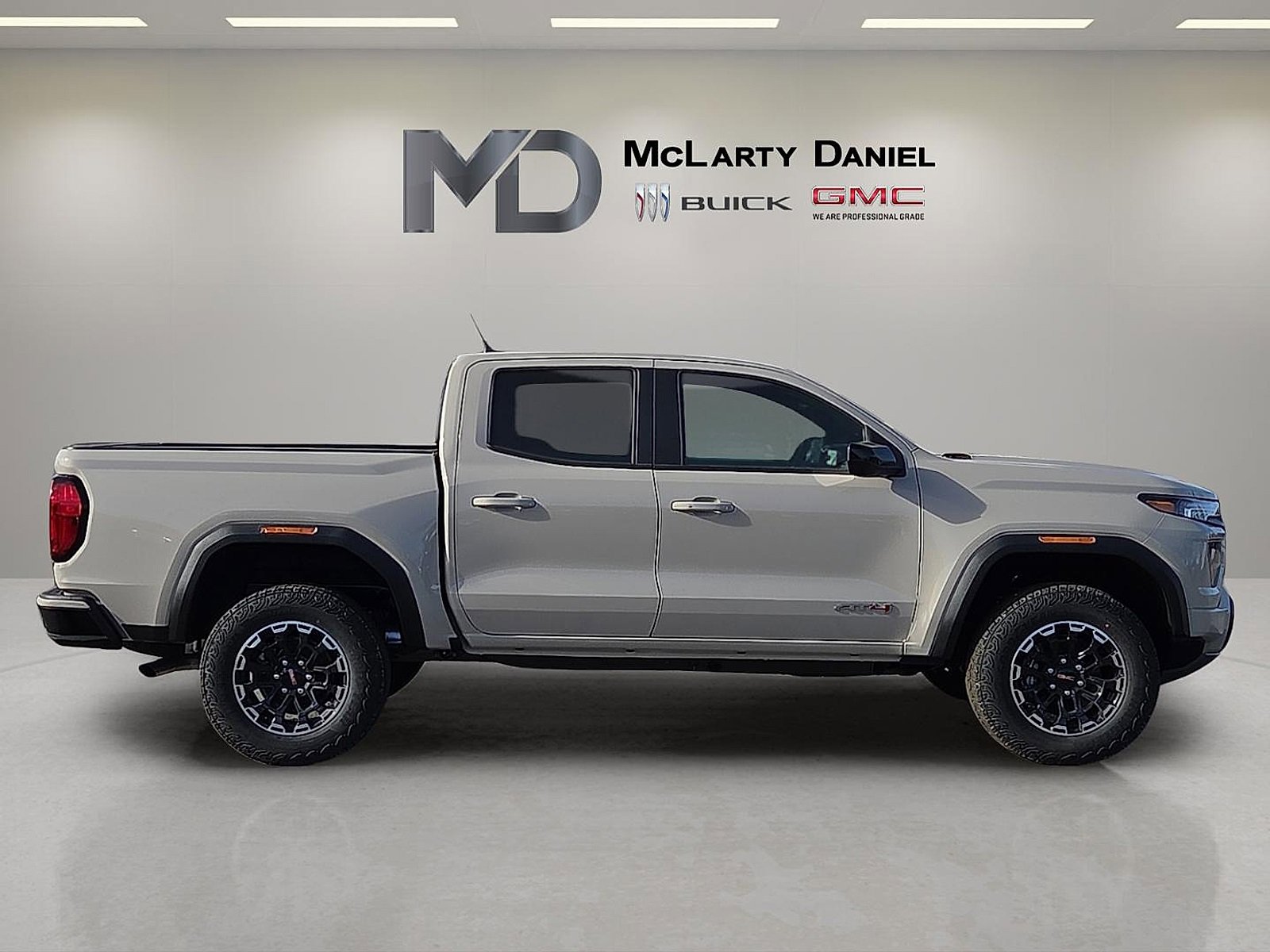 New 2026 GMC Canyon AT4 image 6