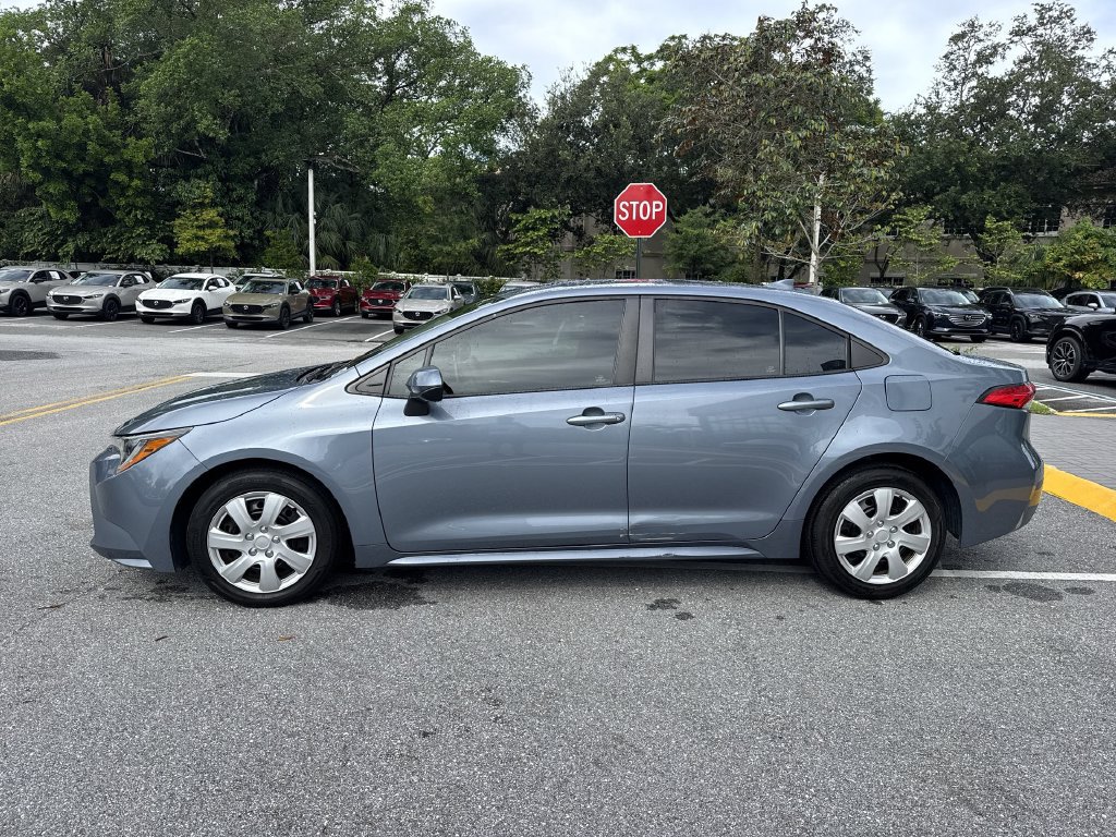 Used 2020 Toyota Corolla LE FWD image 11