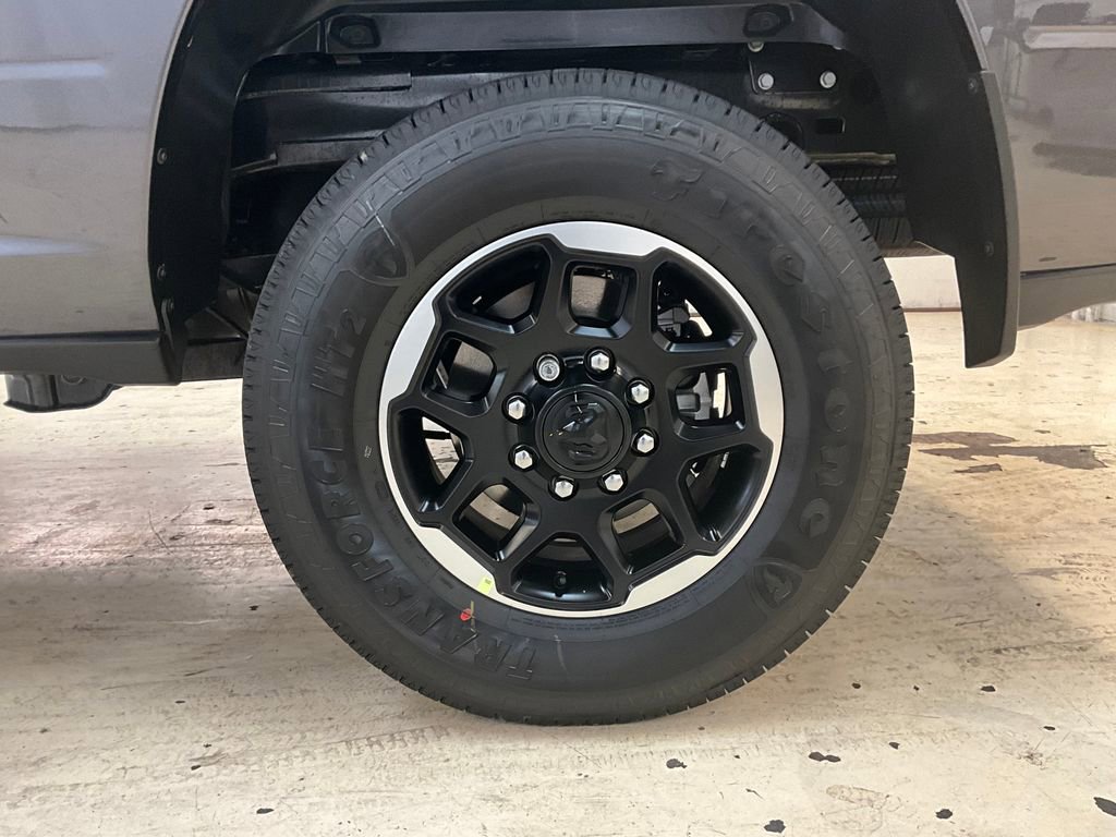 New 2025 RAM 2500 Laramie image 8